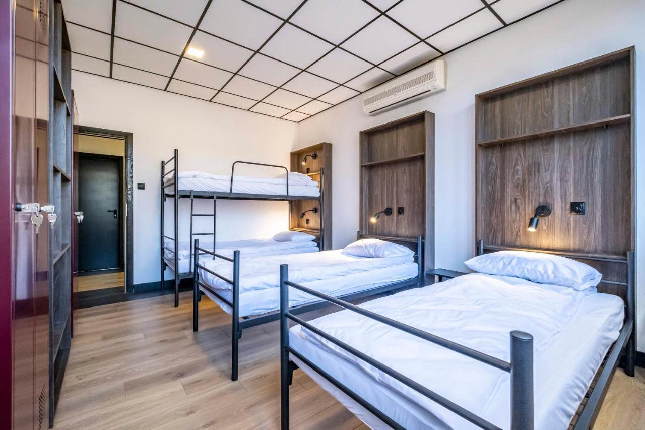 Vola Hostel Warszawa Eksteriør bilde