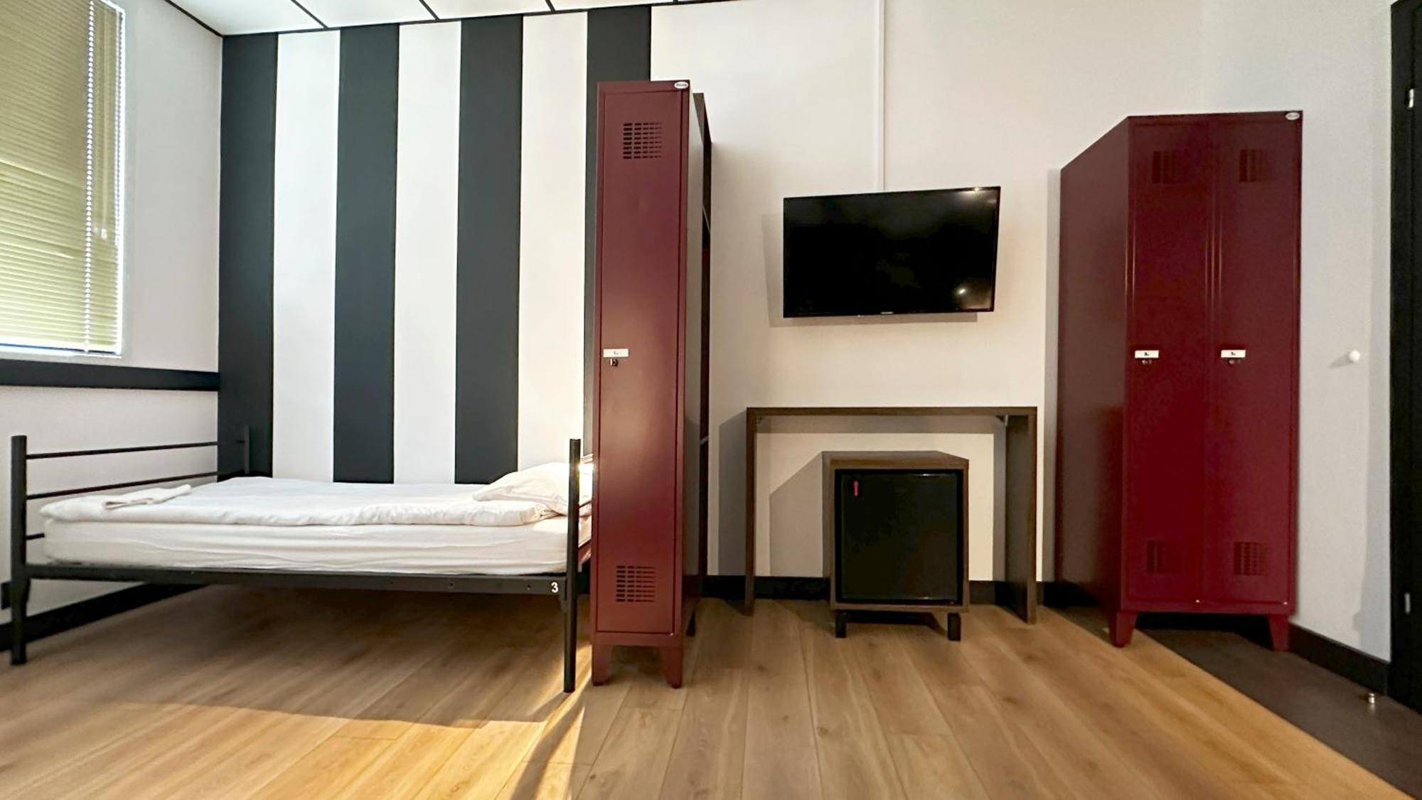 Vola Hostel Warszawa Eksteriør bilde