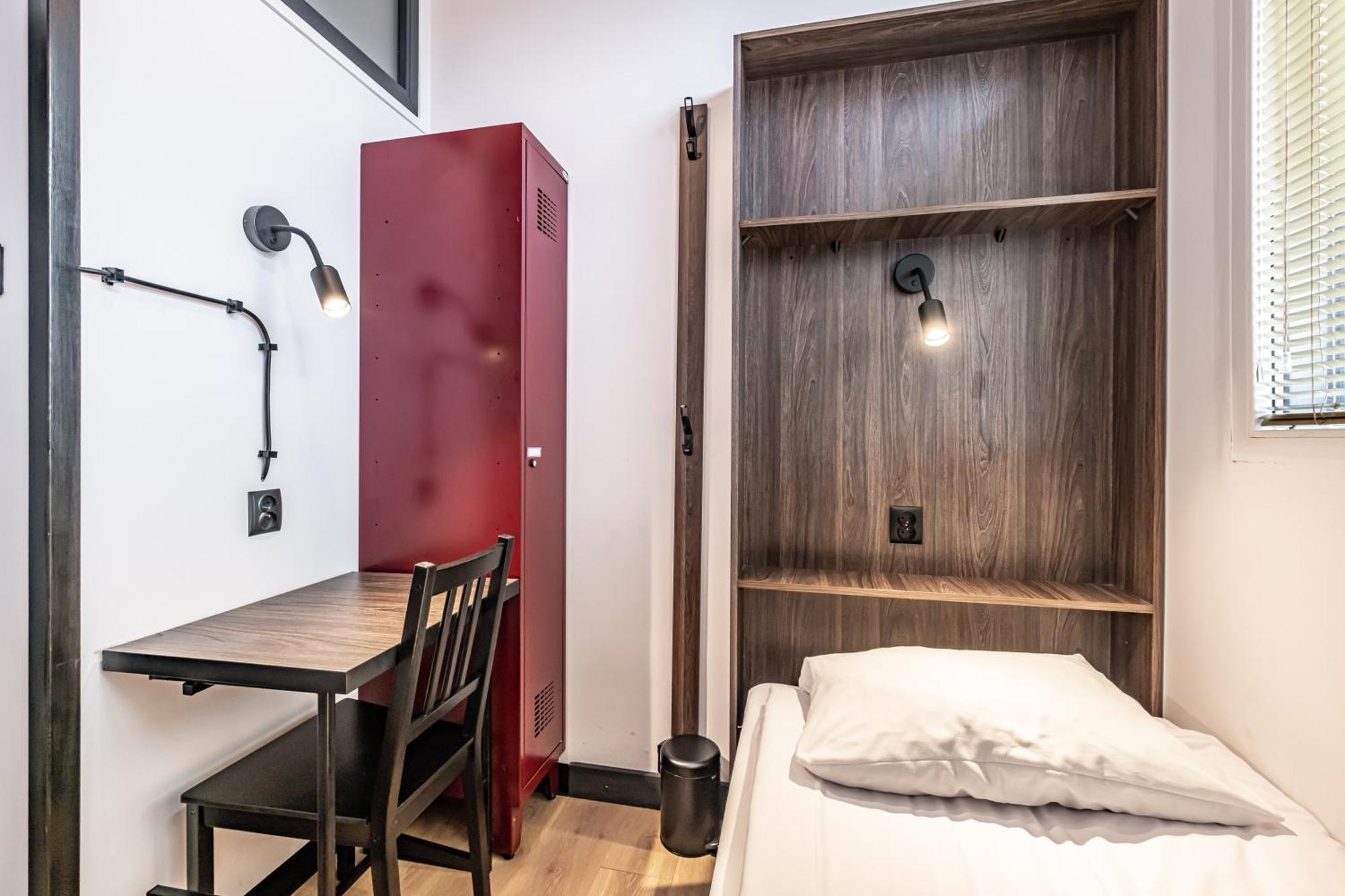 Vola Hostel Warszawa Eksteriør bilde