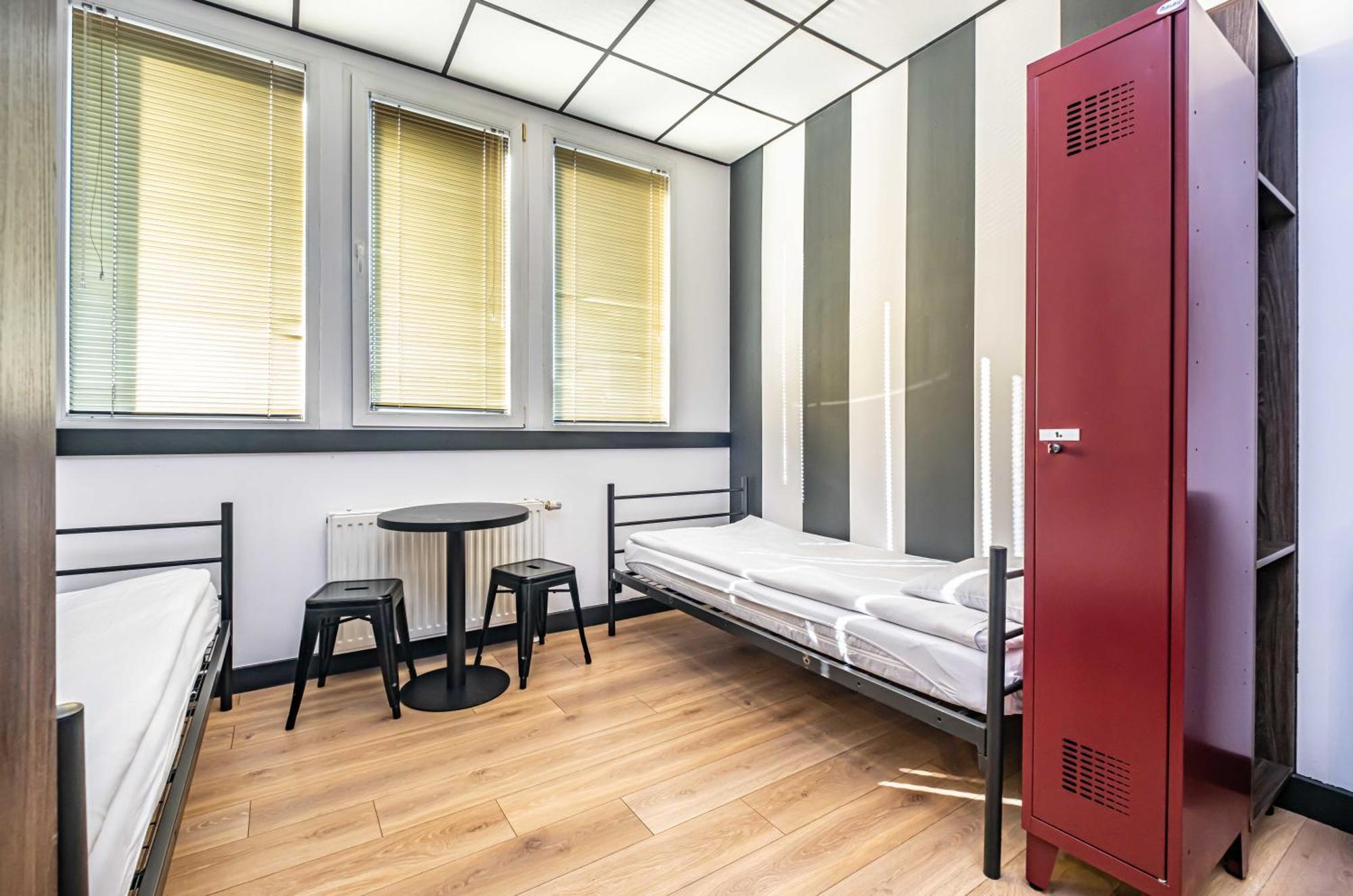 Vola Hostel Warszawa Eksteriør bilde