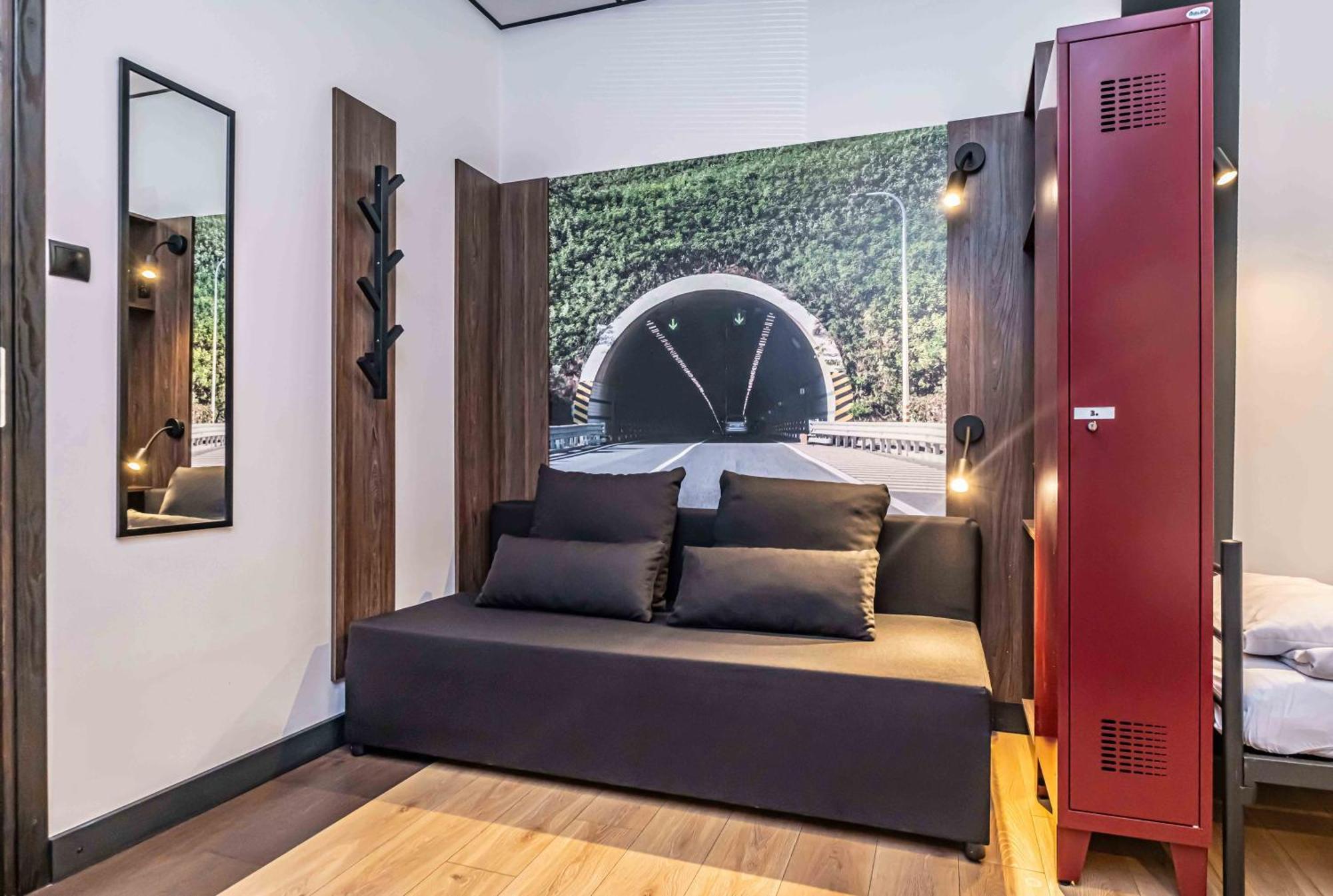 Vola Hostel Warszawa Eksteriør bilde