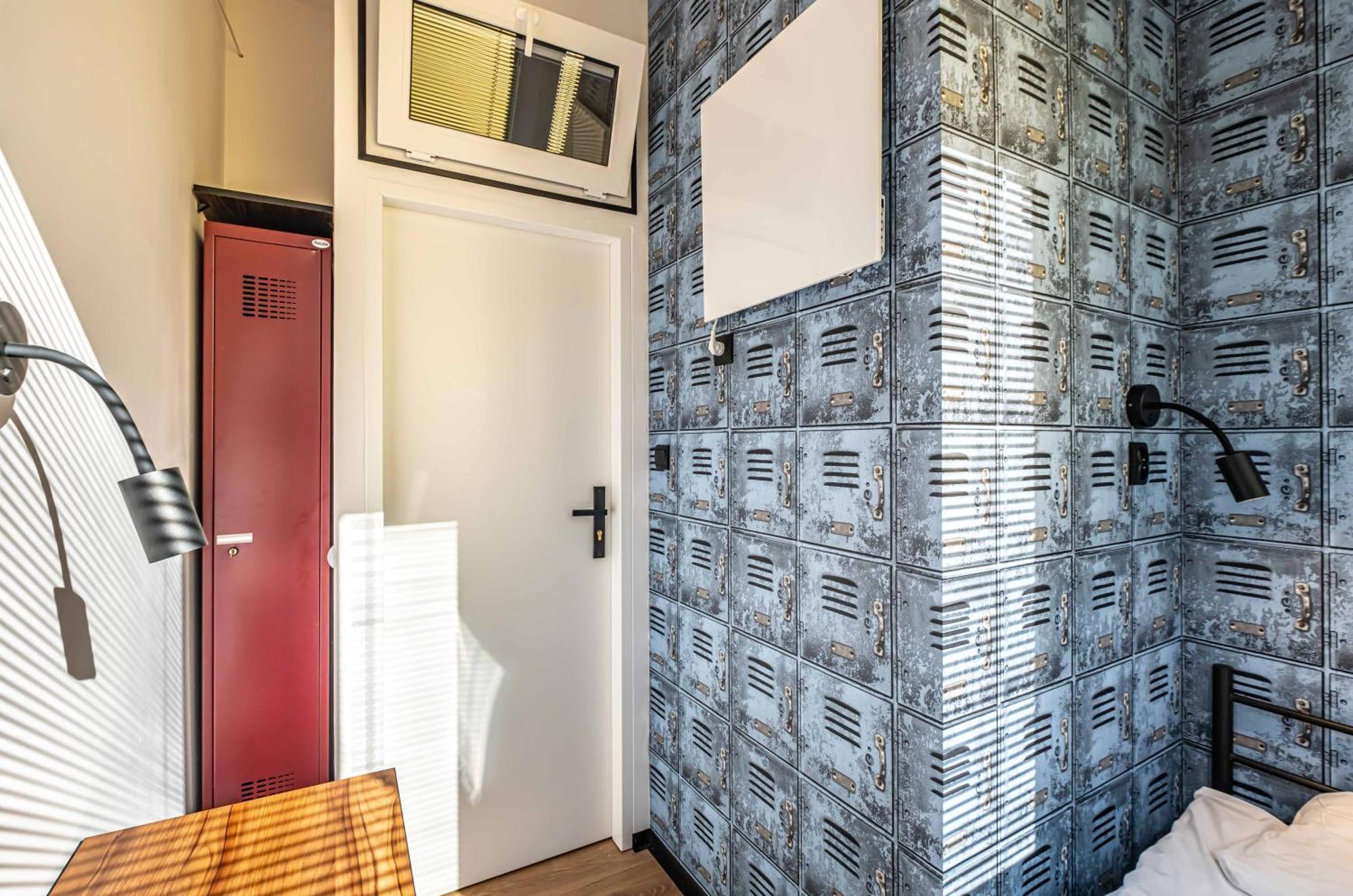 Vola Hostel Warszawa Eksteriør bilde