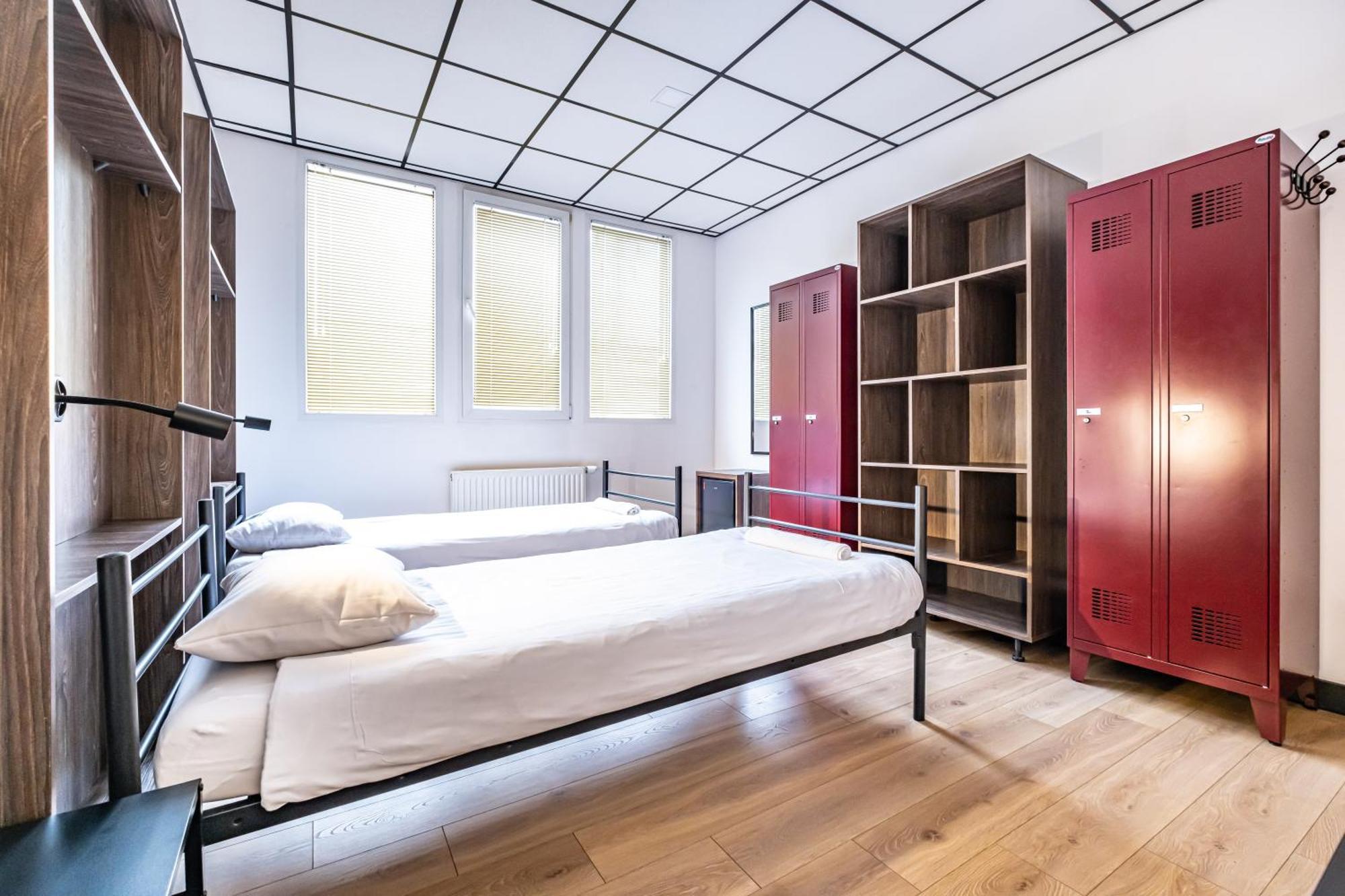 Vola Hostel Warszawa Eksteriør bilde